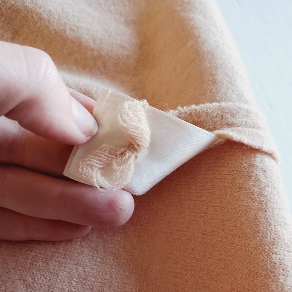 ANTHRO MOTH 100% Wool Camel Sleeveless Cardigan - Picture 10 of 12